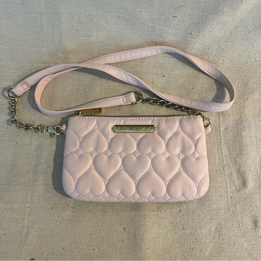 Betsey Johnson Pink Heart Purse - Picture 3 of 5